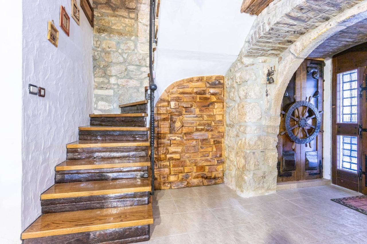 דירות באסקה וודה Stone House Srida מראה חיצוני תמונה
